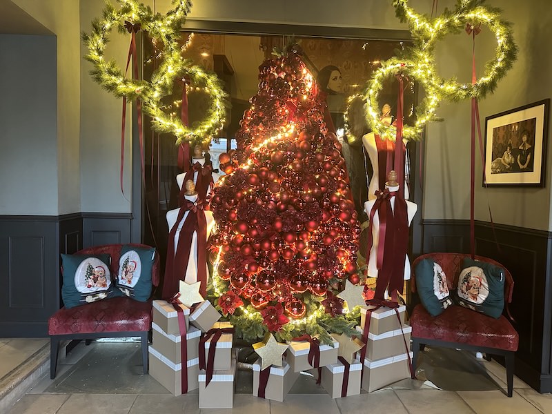 Les décorations de Noël 2024 à l'Hôtel les Dames du Panthéon